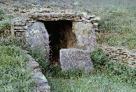 Lanhill chambered tomb, Wiltshire (Photo: September 1990)
